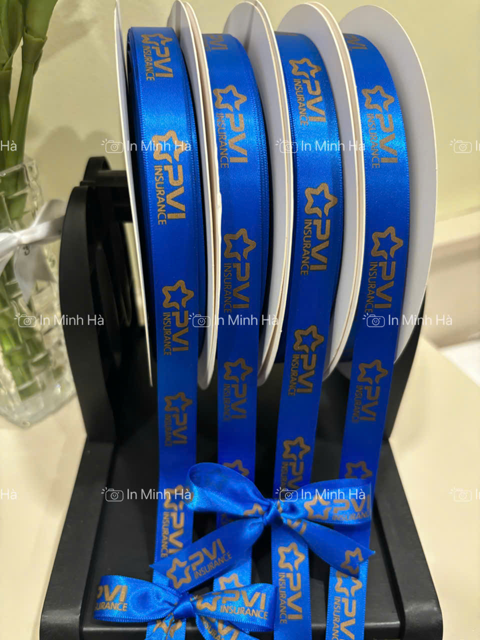 In Logo Lên Dây Ruy Băng PVI – Xu Hướng Branding Quà Tặng 2026