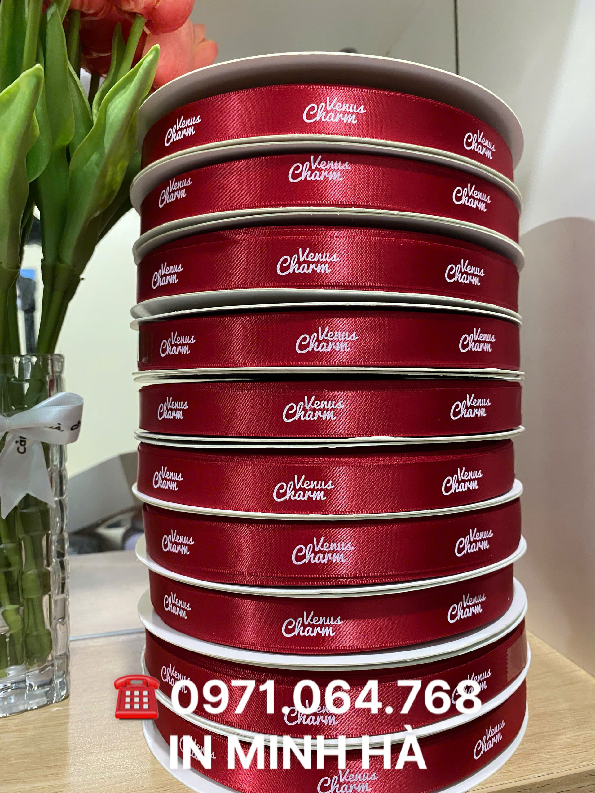 Nơ Ruy Băng Đỏ Làm Quà Tặng Doanh Nghiệp Lễ Tết – Điểm Nhấn Sang Trọng và May Mắn